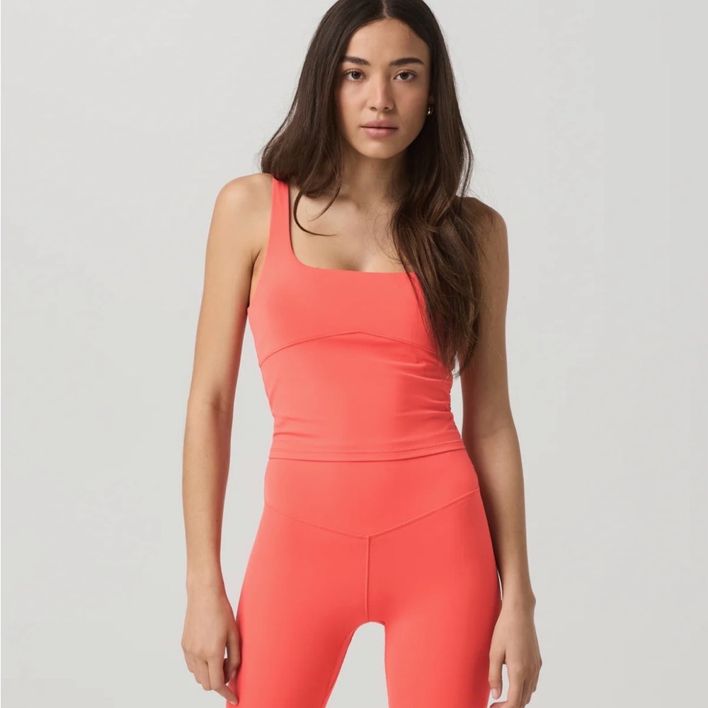 Vuori alltheform support tank in bright coral color